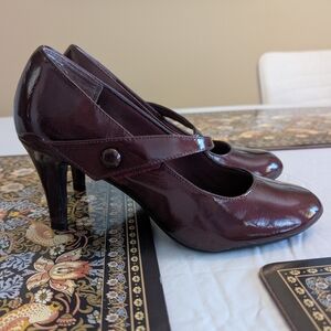 Hush Puppies Burgundy Heels